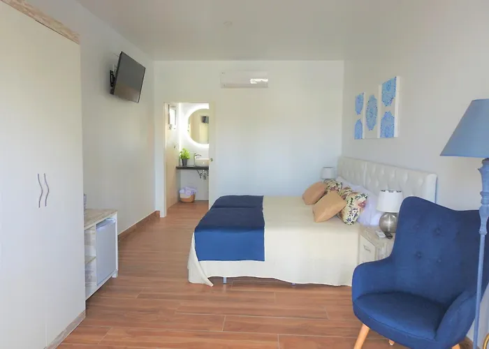 Sandra Rooms